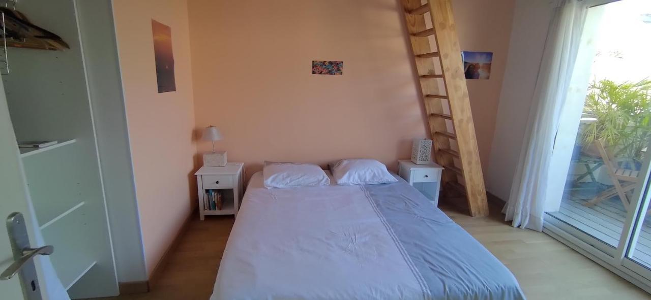 Belle Chambre Sur Terrasse A 3 Min De La Gare Bordeaux Luaran gambar